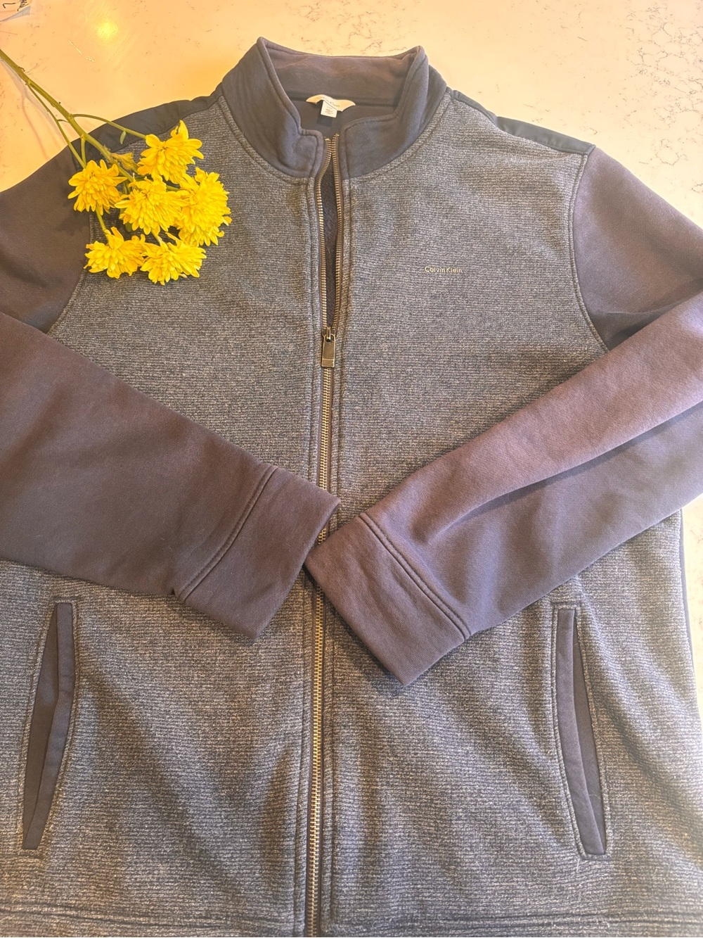 Calvin Klein Two-Tone Gray & Navy Zip-Up Jacket, Size Large